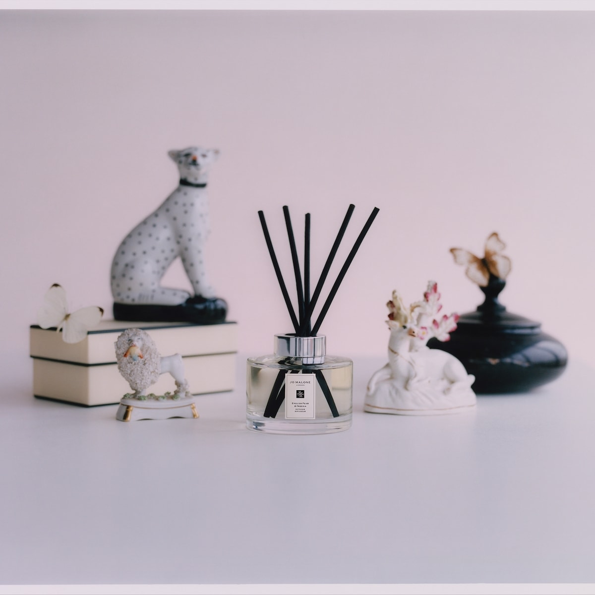 English Pear & Freesia Diffuser