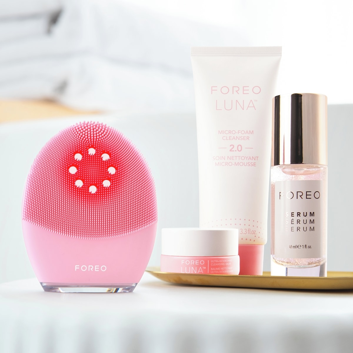 LUNA™ 4 Plus Near-Infrared & Microcurrent 4-IN-1 Skincare Essential for Normal Skin