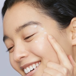 Crème Contour Des Yeux À L'acide Glycolique 4