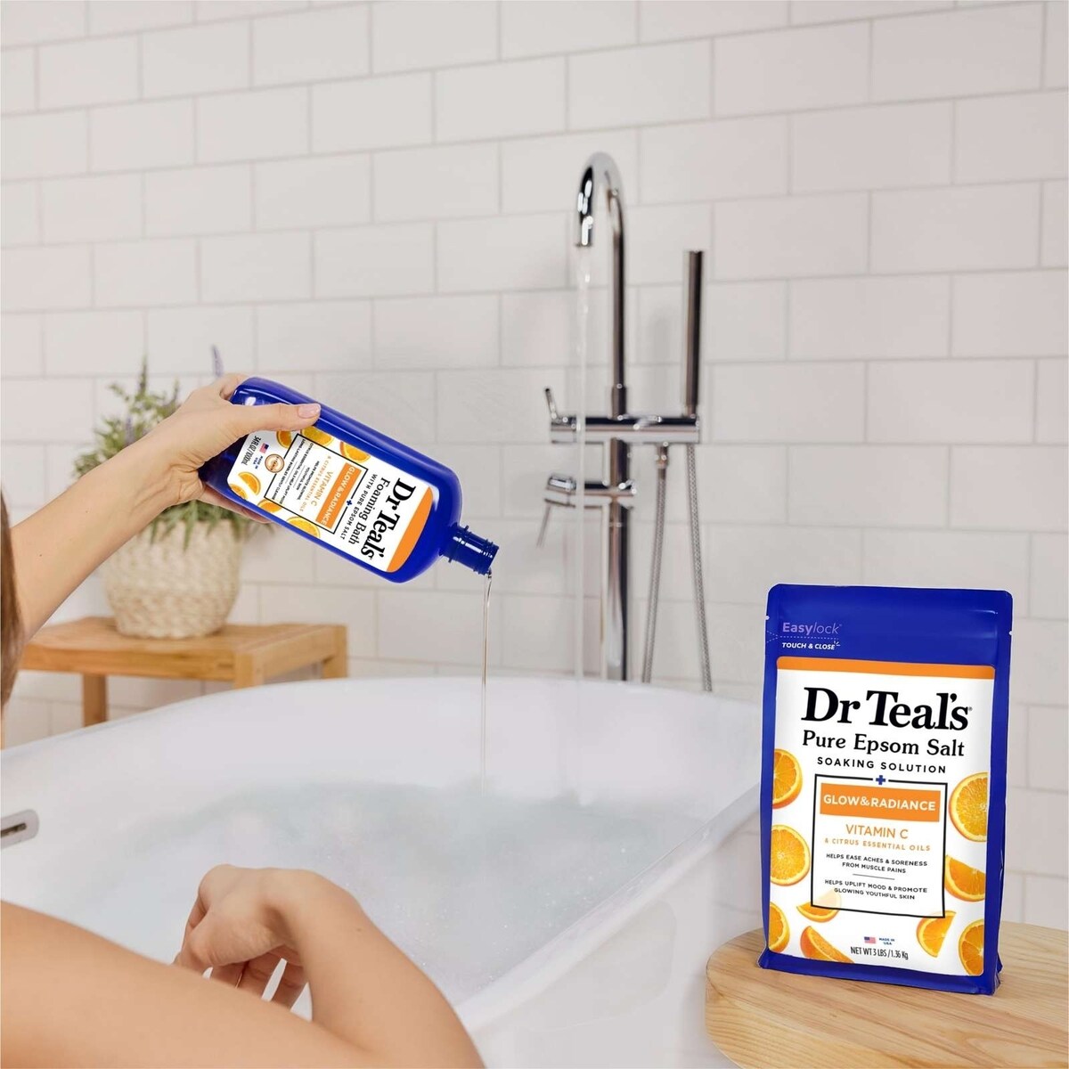 Foaming Bath with Pure Epsom Salt, Glow & Radiance with Vitamin C & Citrus Essential Oils
