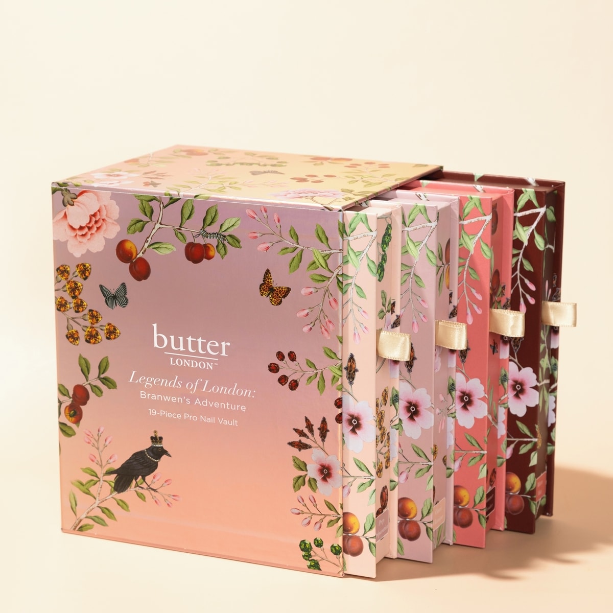 Legends of London: Branwen's Adventure 19- Piece Pro Nail Vault