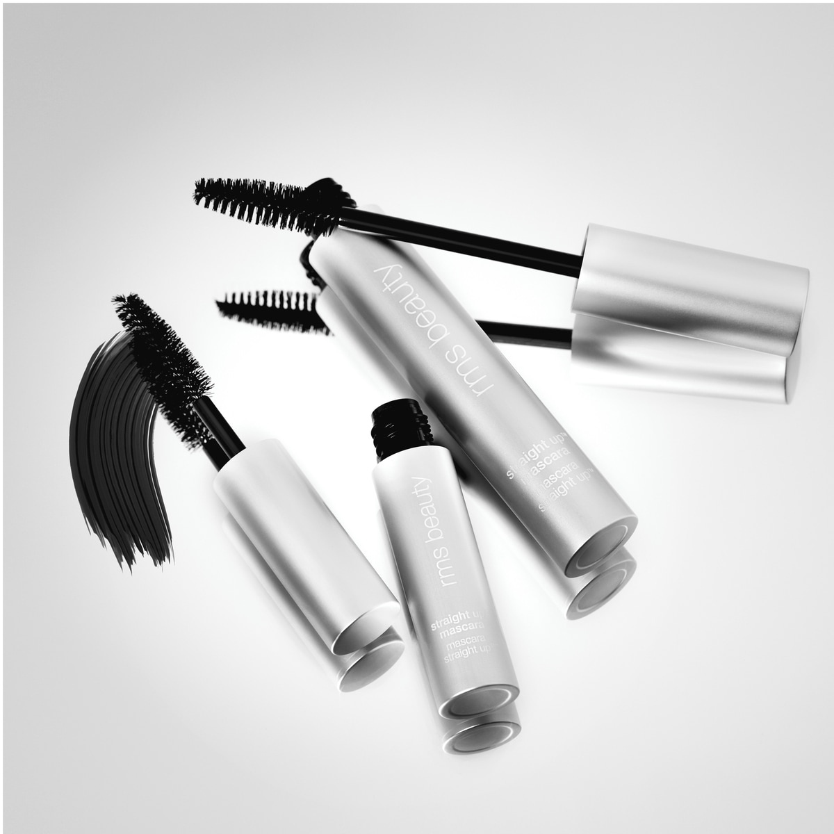 Straight Up™ volumizing Peptide Mascara - full Size