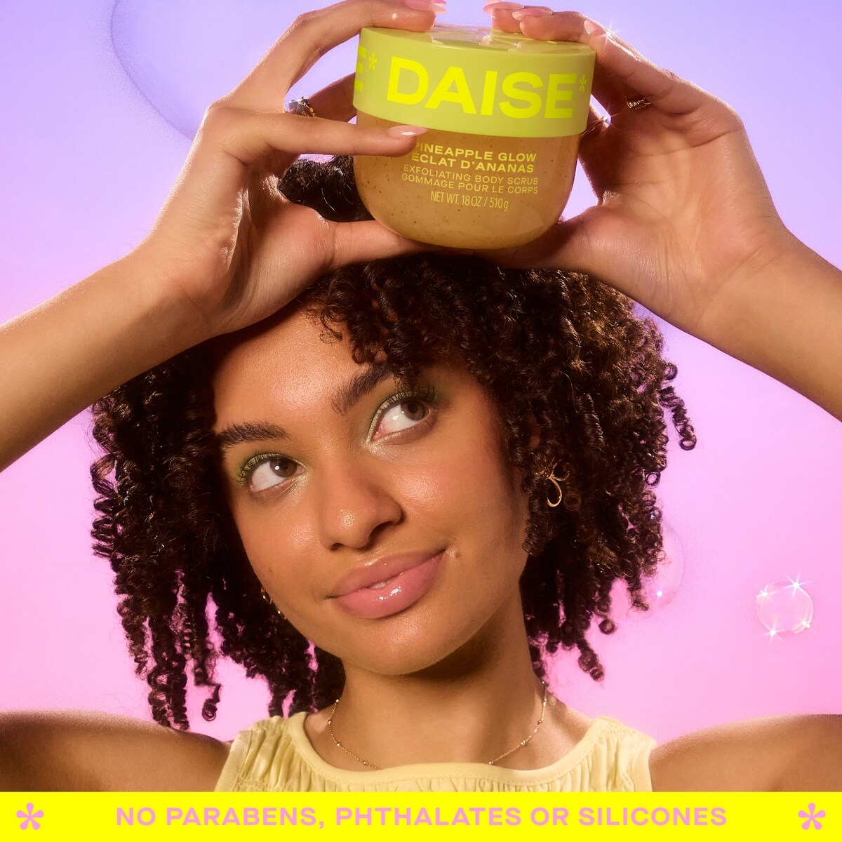 DAISE Exfoliating Body Scrub in Pineapple Glow