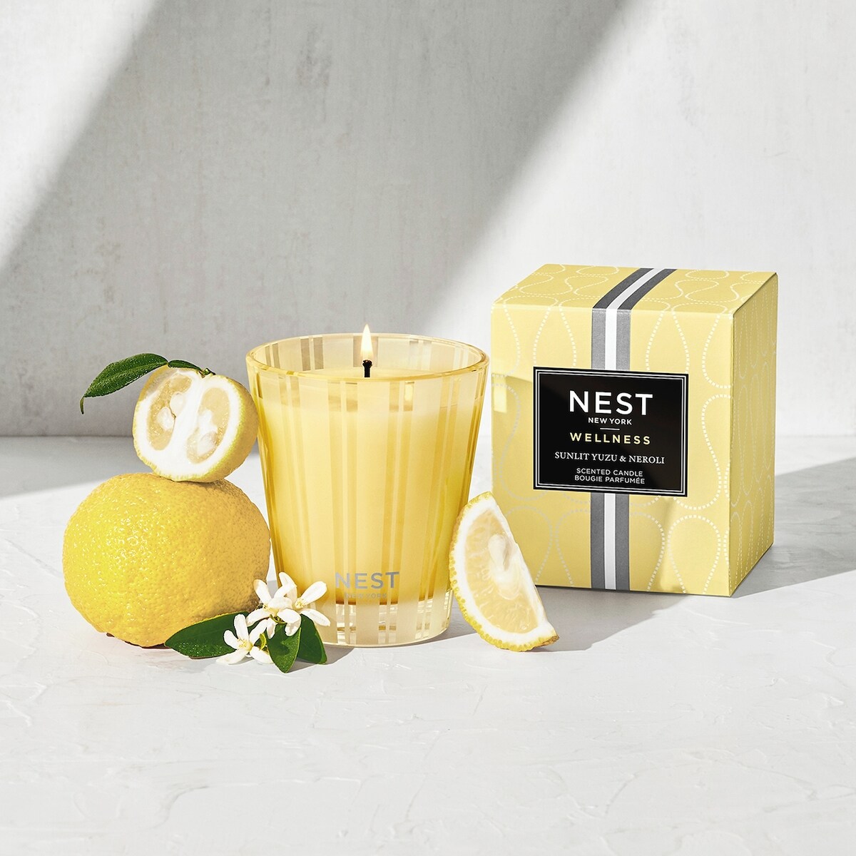 NEST New York Sunlit Yuzu & Neroli Classic Candle | Shoppers Drug Mart