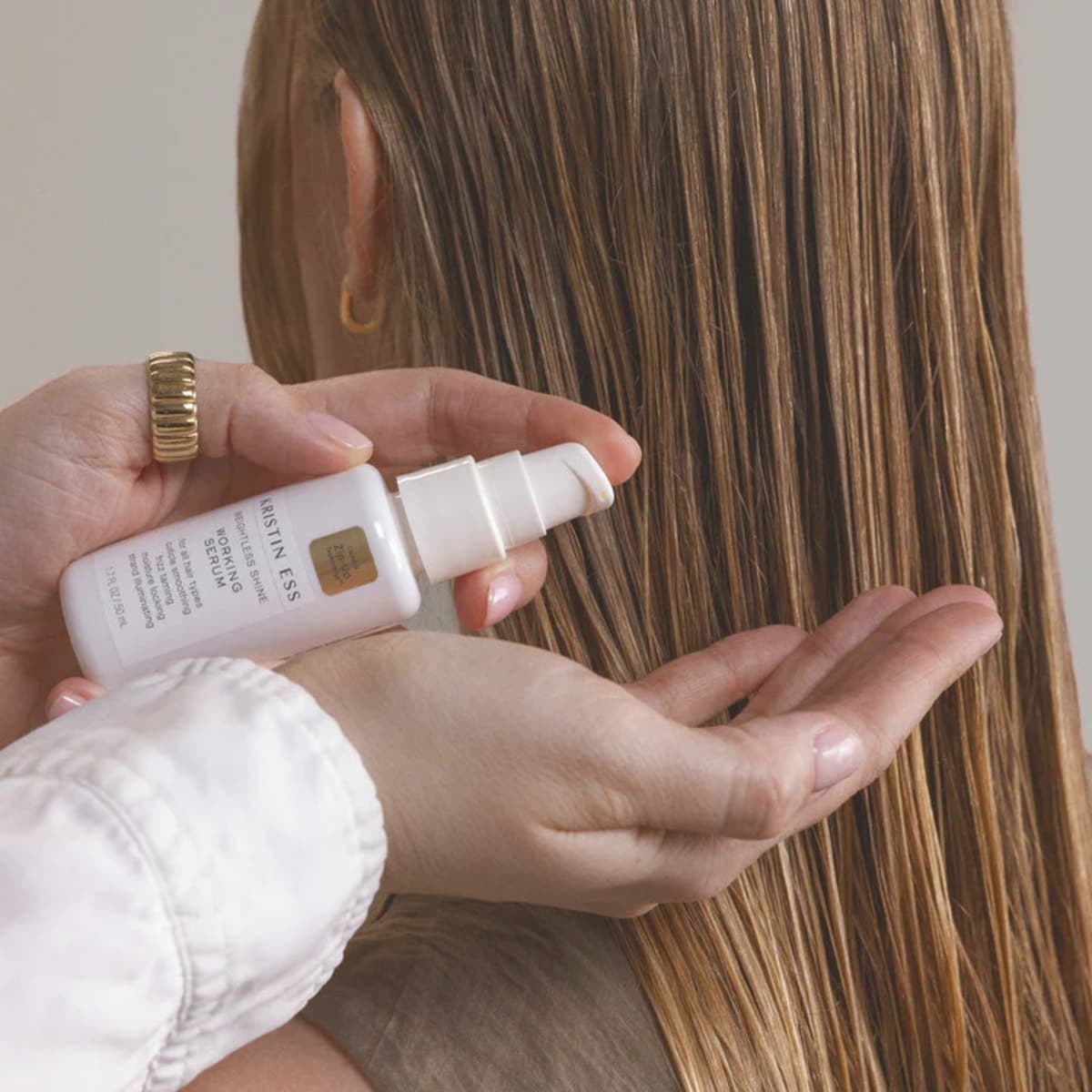 Weightless Shine Working Serum