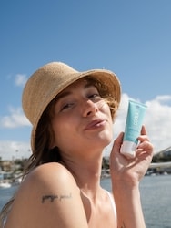 Classic Fragrance-Free Face Lotion SPF 50 3