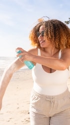 Classic Fragrance-Free Body Spray SPF50 3