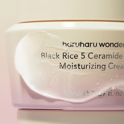 Crème hydratante barrière au riz noir et aux 5 céramides 3