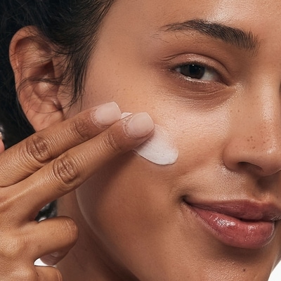 BrightenUp! Exfoliator - Travel Mini
Physical + Chemical Exfoliator 3