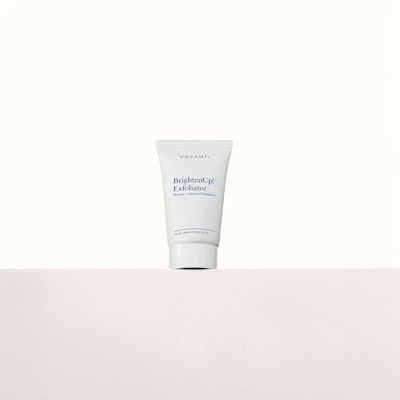 BrightenUp! Exfoliator - Travel Mini
Physical + Chemical Exfoliator 4
