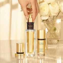 Sérum yeux révélateur d’éclat Re-Nutriv Ultimate Diamond Estée&nbsp;Lauder 7