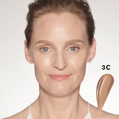 Futurist Soft Touch Brightening Skincealer Concealer 3